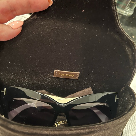 Tom Ford Nika Sunglasses - Picture 3 of 9